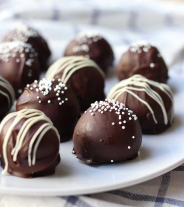 12 Piece Chocolate Truffles