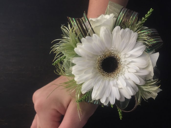 Gerbera Daisy Corsage & Boutonniere