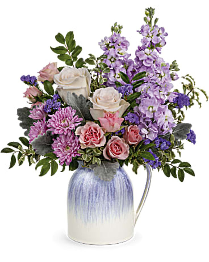 Teleflora\'s Pour on the Pretty Bouquet