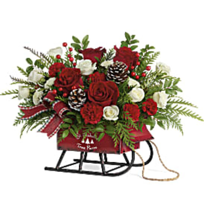 Teleflora\'s Sleigh Bells Bouquet