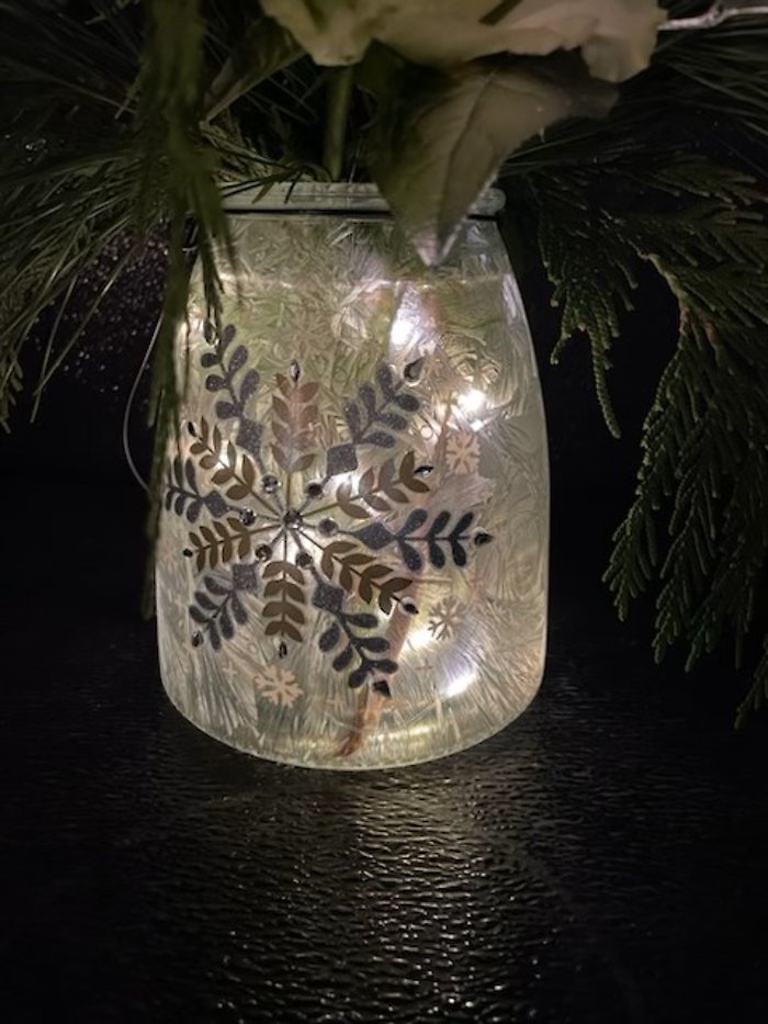 Frosted Snowflakes Rose Bouquet