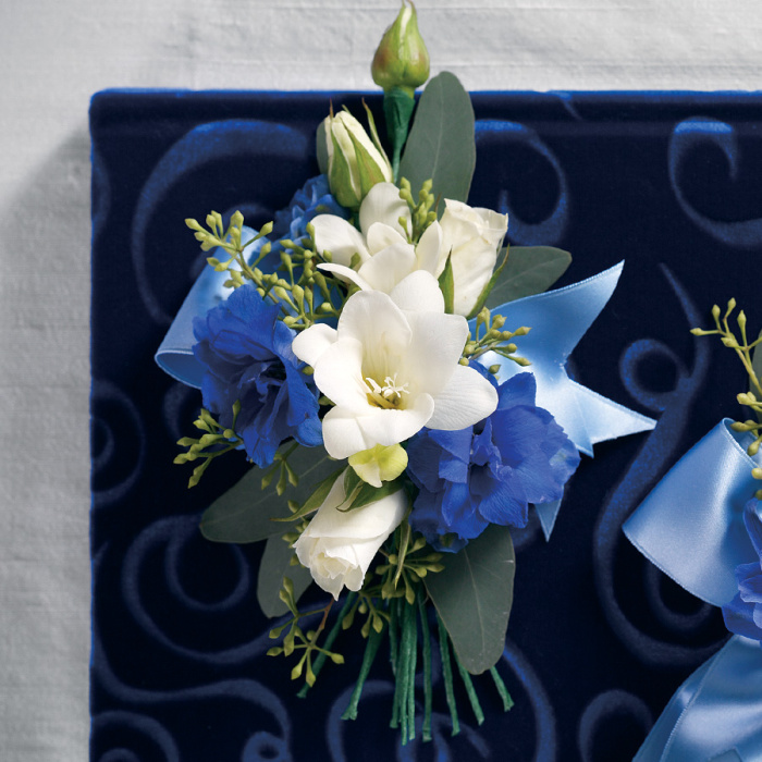 Blue & White Flower Corsage